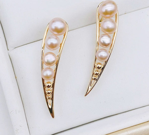 Fang Shaped Freshwater Pearl Earrings